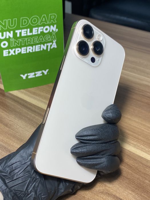 iPhone 16 Pro Max / 256 GB / Sănătate baterie 100% / Foarte bun