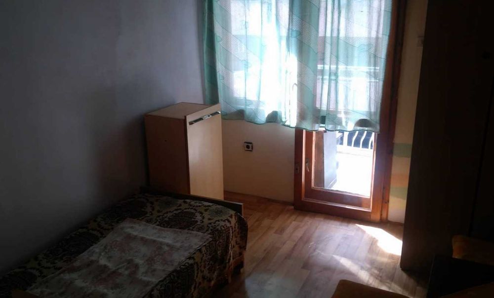 Дава се под наем Тристаен апартамент в Пловдив, Младежки Хълм - 88 кв.м за 484.5 € - Снимка #1