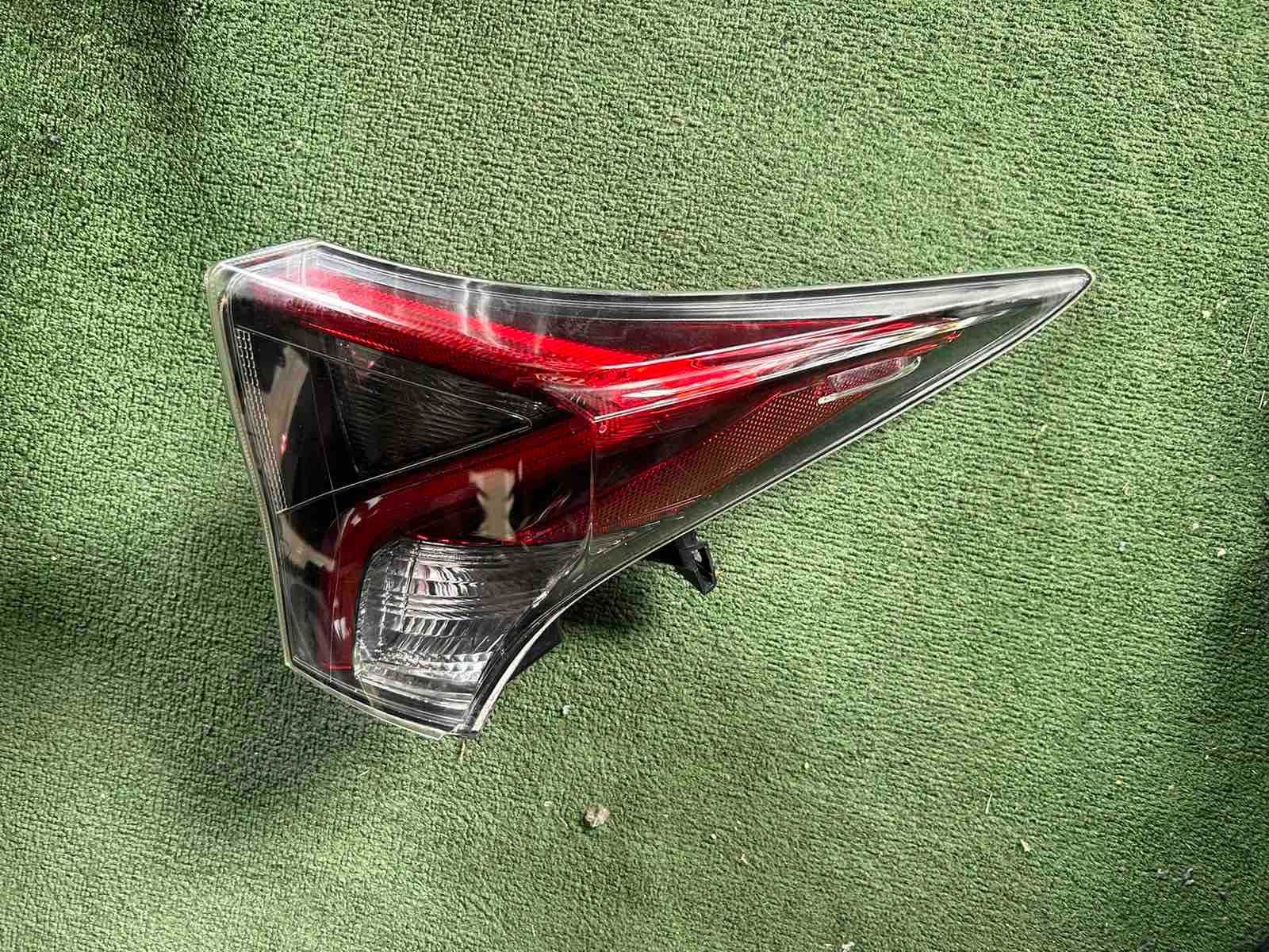 стоп десен toyota Prius 2016-2019г. hatchback #558SA
