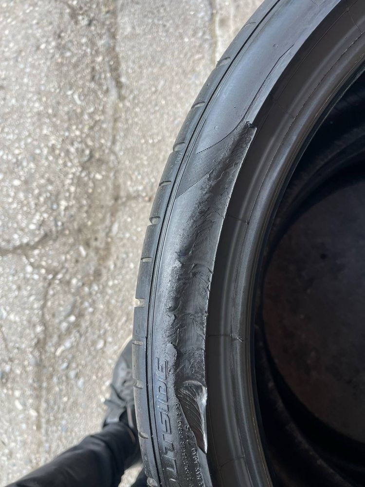 Летни гуми Pirelli pzero 305 30 20 2бр и 265 35 20 2бр пакет