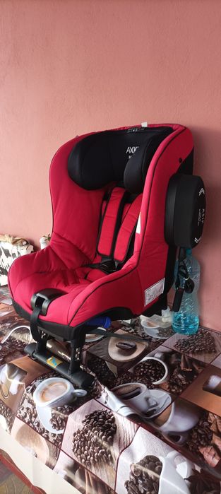 Vând scaun copii 0-25 kg