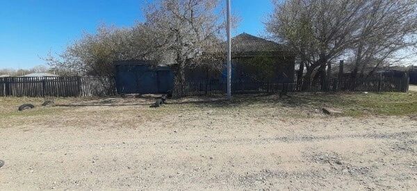 Продам дом в село Озёрки