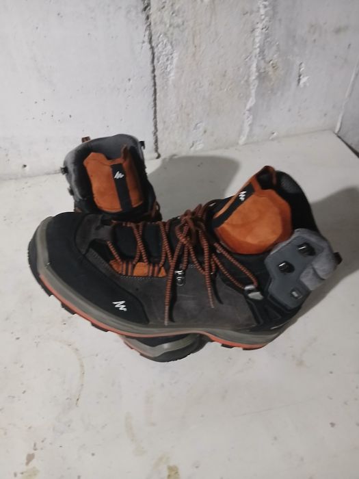 Vând adidas gheata marime 46
