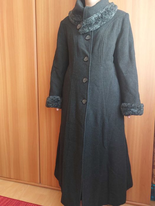 Palton negru cu lana