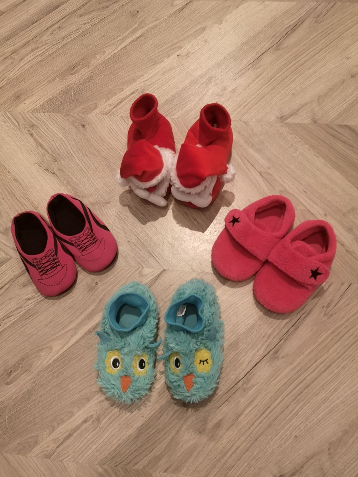 Lot papuci de casa pentru copii/fetite marimea 26-27