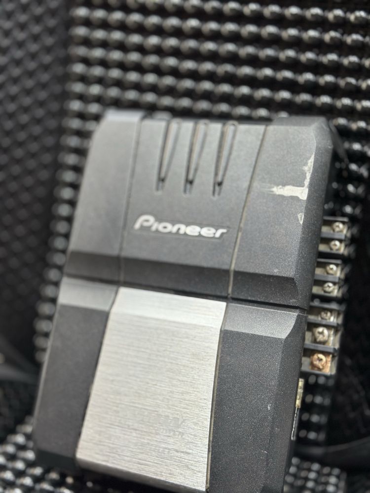 Usilitl pioneer  300W