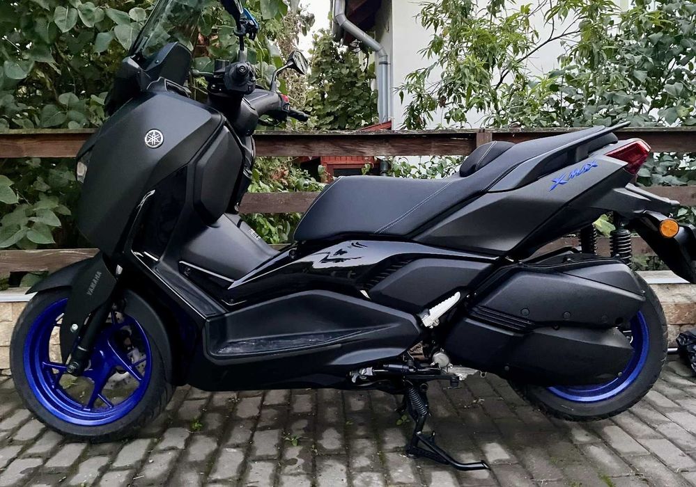Vand Scuter Yamaha XMax 300 cc model 2024, Icon Black