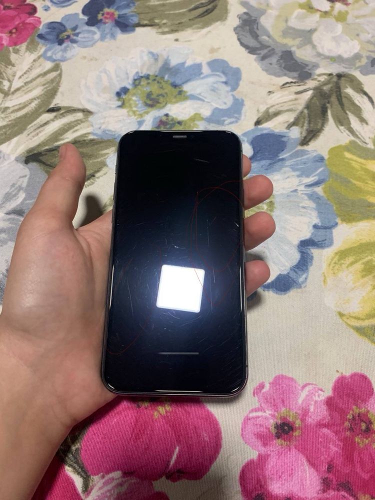 Iphone 11 pro 64 tali yomkst 73