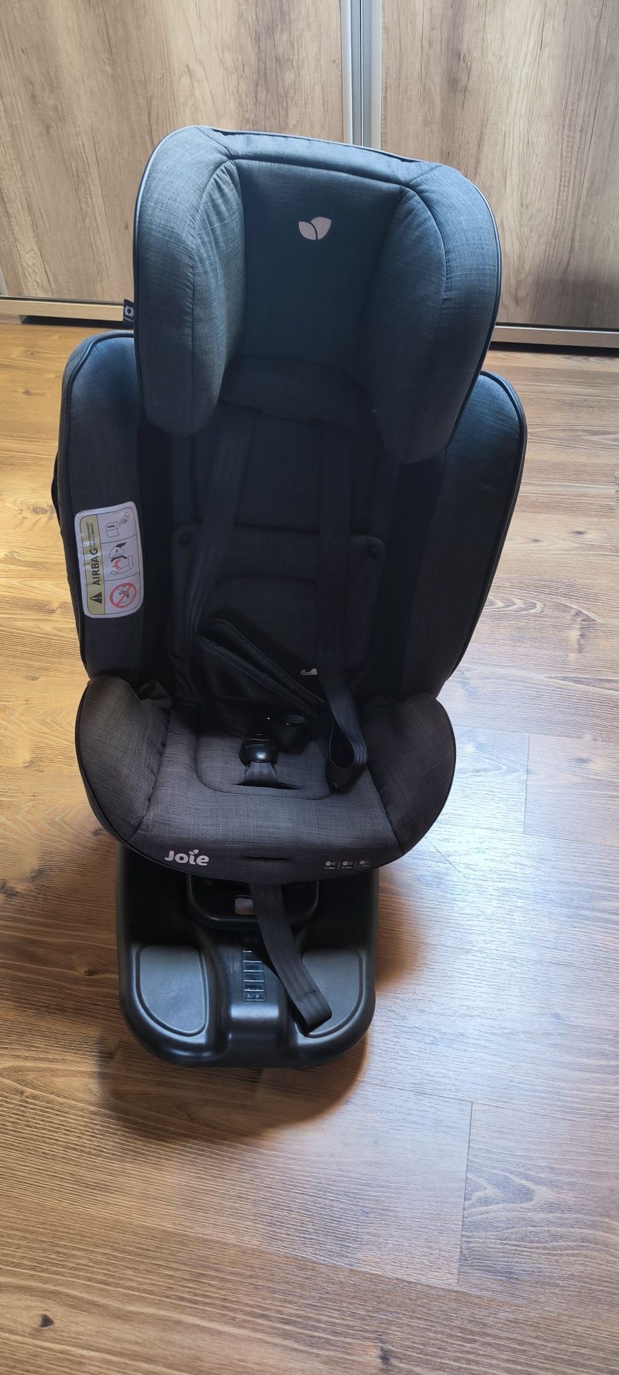 Vând scaun auto Joie isofix