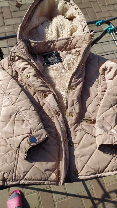 Детская куртка,в отличном состоянии