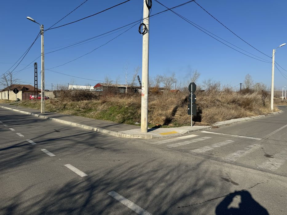 Vând / schimb teren zona banovita