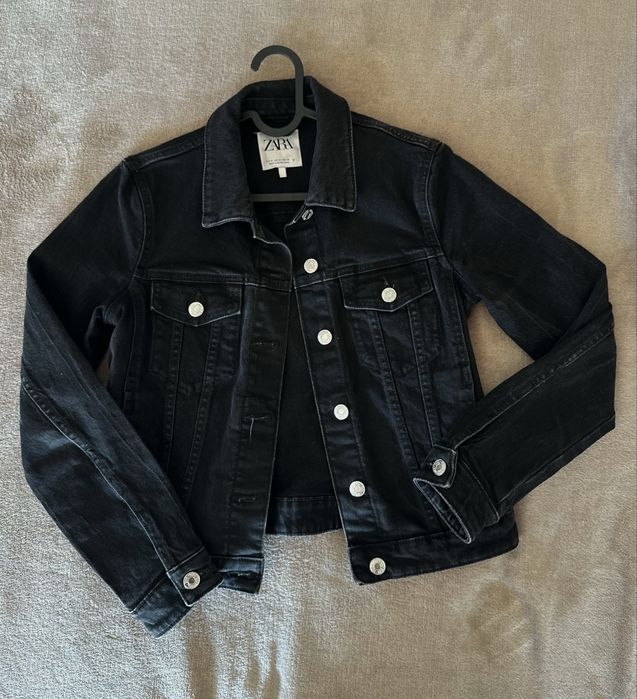 Черно дънково яке Zara
