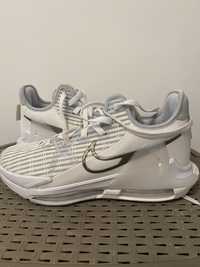 Nike Lebron witness 6 white 41, 26cm