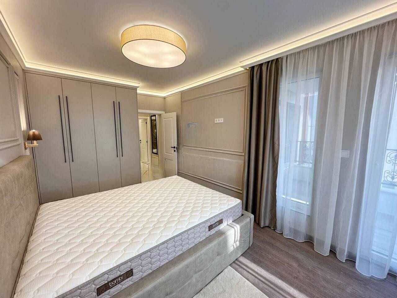 Продава се Тристаен апартамент в Пловдив, Христо Смирненски - 107 кв.м за 1734 €/кв.м - Снимка #6
