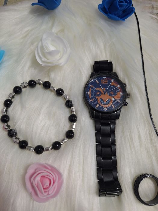 Различни модели  часовници