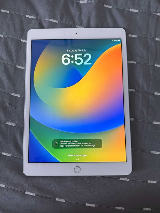 iPad 7-мо поколение 128 GB Wi-Fi – като нов, почти не е използван