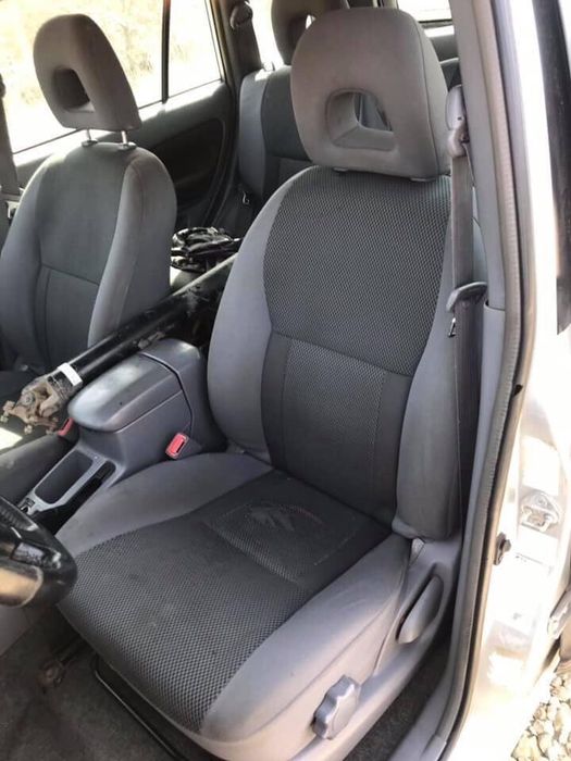 Toyota Rav4 2.0 d4d на части