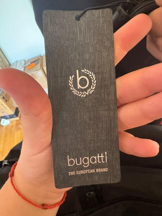 Чисто нов сак Бугати