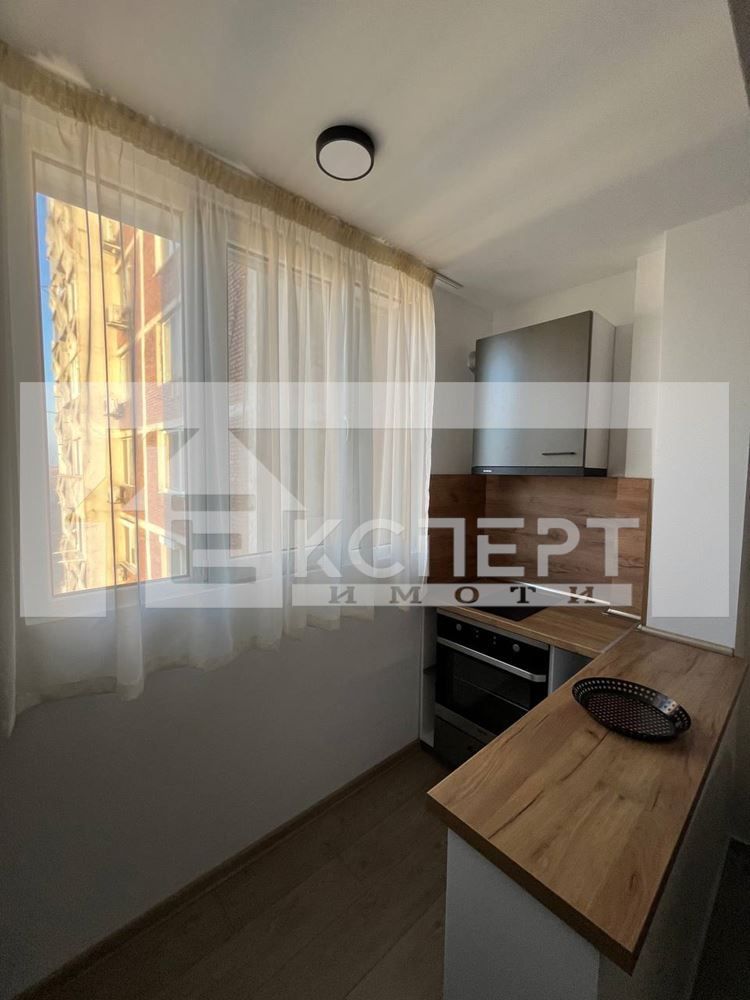 Продава се Двустаен апартамент в Пловдив, Изгрев - 80 кв.м за 1050 €/кв.м - Снимка #6