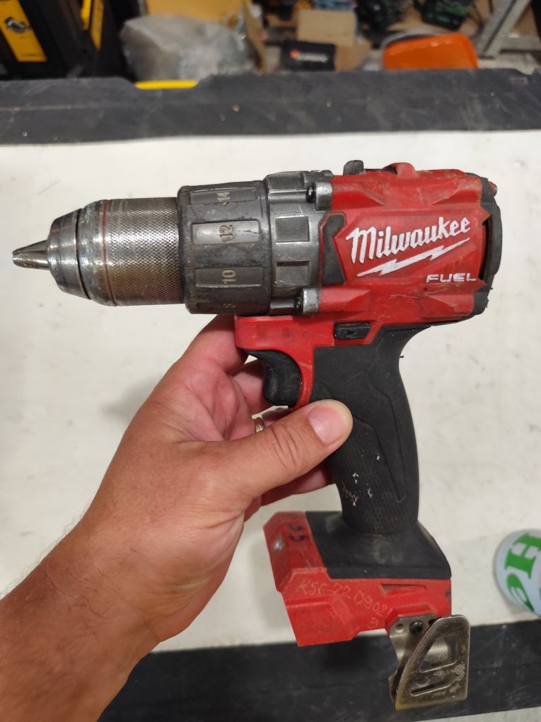 Безчетков акумулаторен винтоверт Милуоки Milwaukee M18 FDD2 135nm