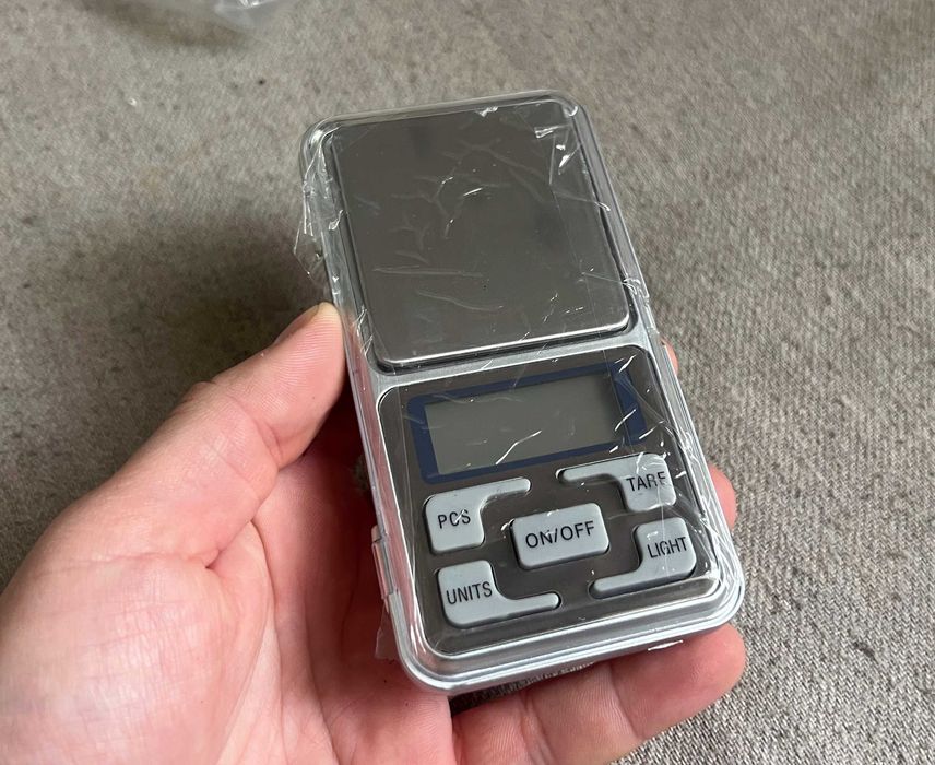 Cantar de buzunar 500 g 0.01 g, nou sigilat, display LED albastru