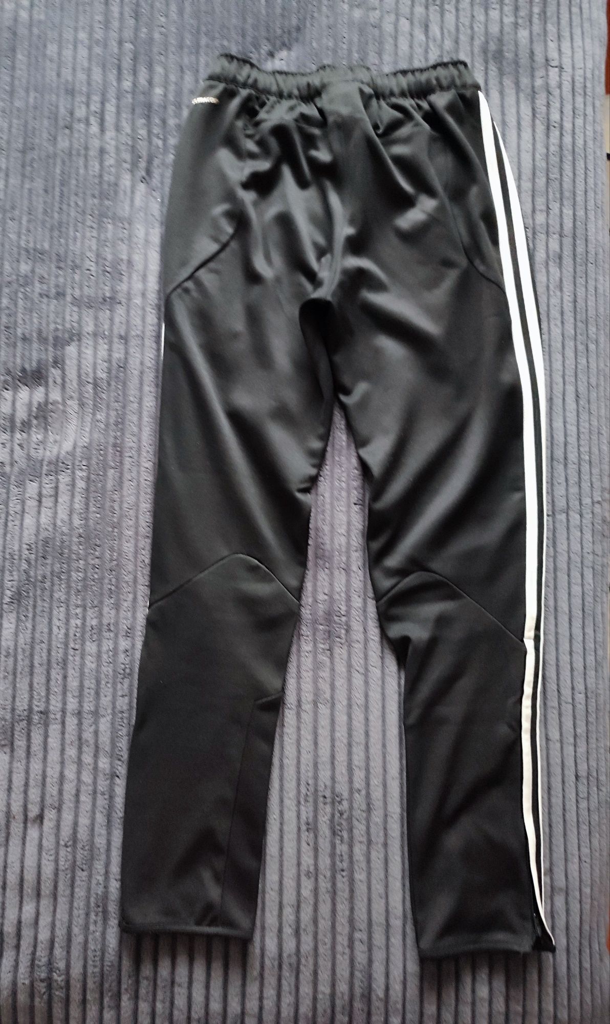 Pantalon adidas originali S