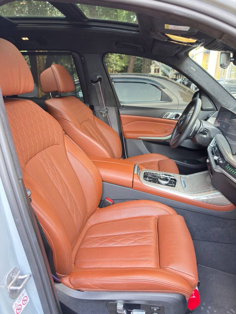 BMW X7 Xdrive 40 i 2023 год