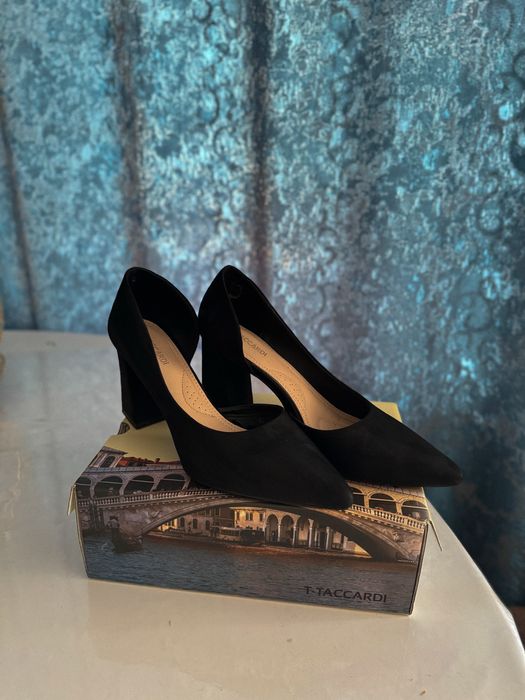 Продам женские лодочки