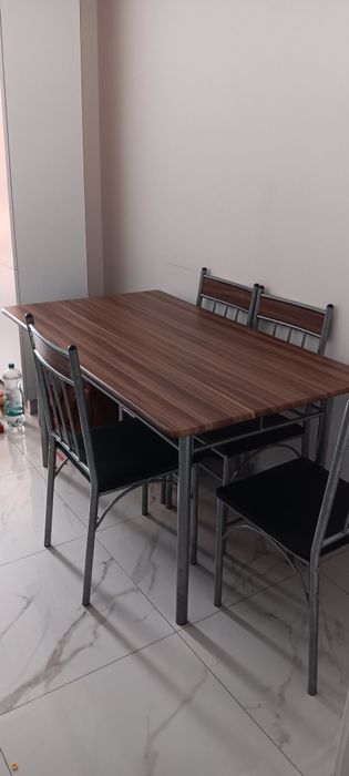 Masa de bucătărie