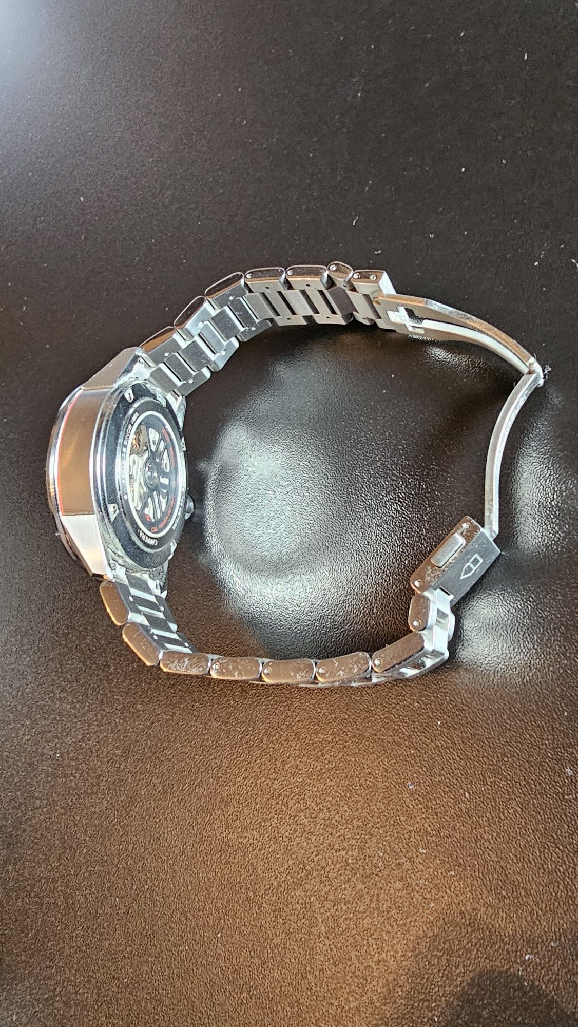 Продавам швейцарски часовник TAG Heuer Carrera Calibre Heuer 02!