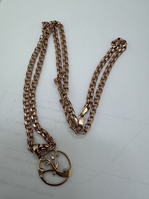 Алтын цепочка  сатылады, кулоны жоқ, сатылмайды