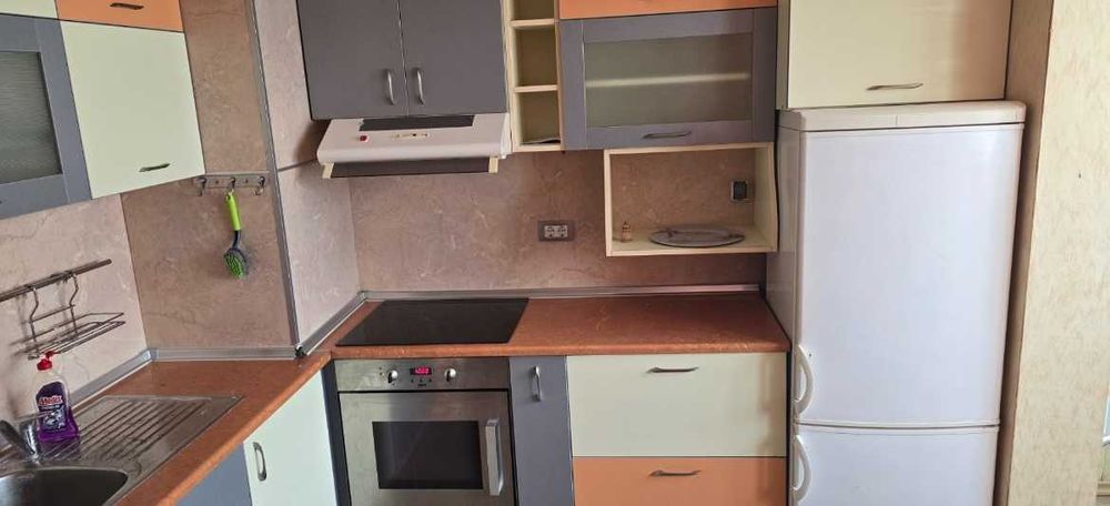 Дава се под наем Многостаен апартамент в Бургас, Братя Миладинови - 100 кв.м за 445 € - Снимка #4