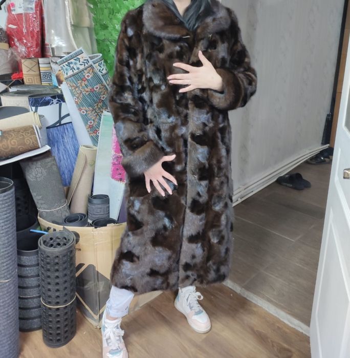 Продам норковую шубу
