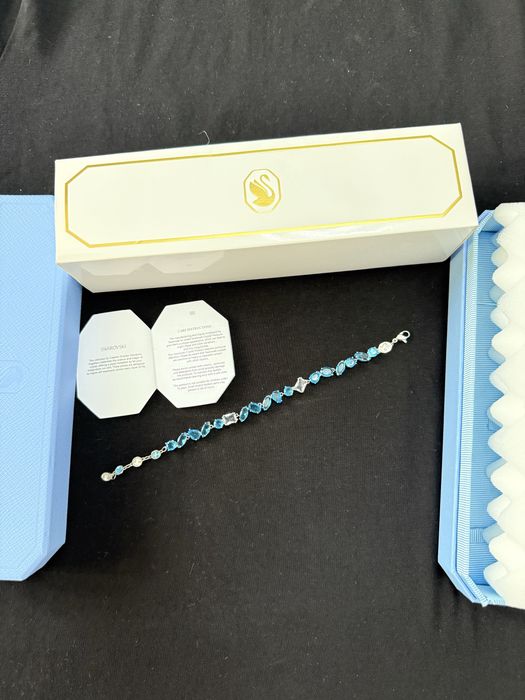 Set swarovski gema baby blue