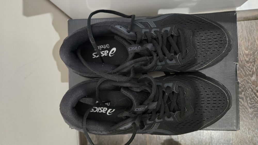 Чисто нови обувки