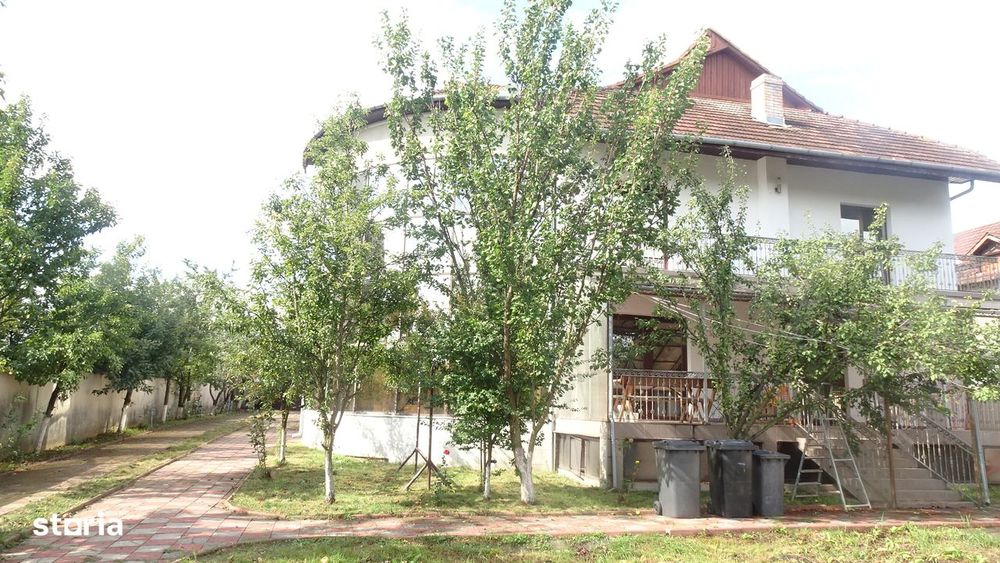 Vand casa de locuit sau pentru pensiune Deva, 22 Decembrie, S+P+1+M,