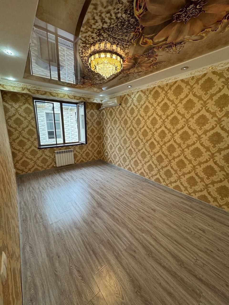 5 ком. квартира, 5/2-3/3.  Сергели. Рядом с метро "Yangihayot" (4-bek.