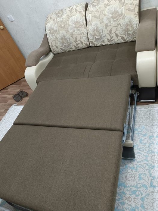 Продам раскладной уголок отдыха. Б/у в отличном состоянии.