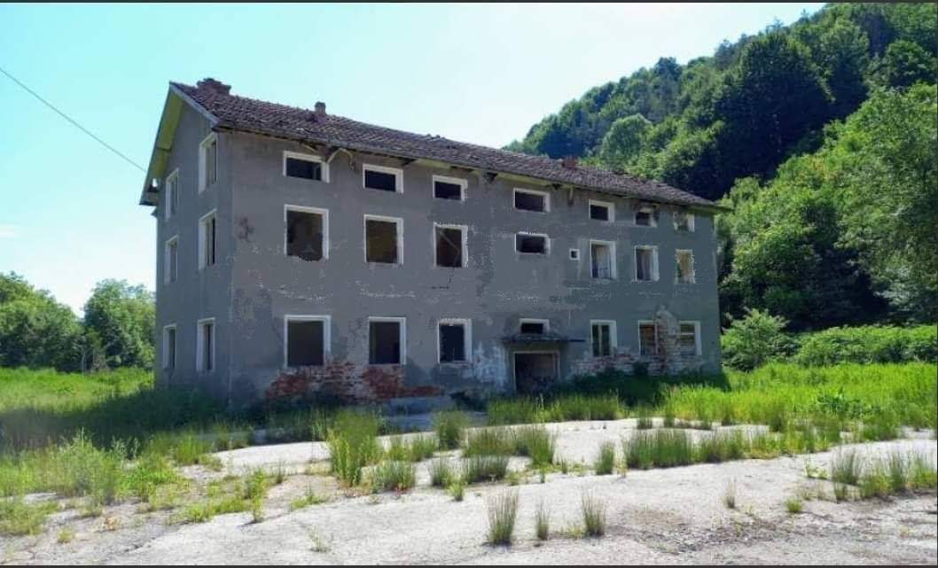 Продава се Мезонет в София, Дружба 2 - 883 кв.м за 195 €/кв.м - Снимка #1