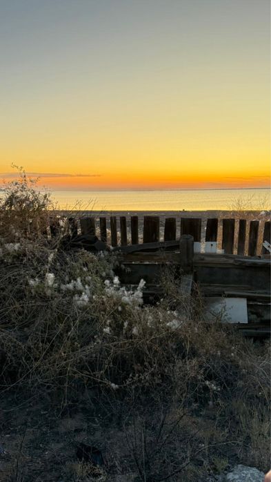 Продается дача в Балхаше. На берегу озера. 1-ая линия.