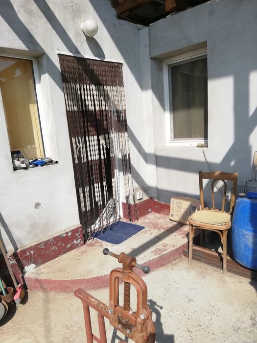 Casa pozitie la DJ, libera langa Galati