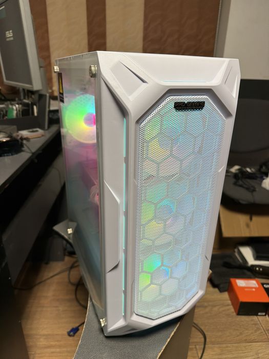 Sistem Desktop Gaming i7 14gen 32g 1Tb nvme RTX3070 8g