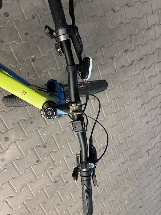 Bicicletă hard-tail CUBE Aim SL 27.5″ – stare bună, accesorii incluse