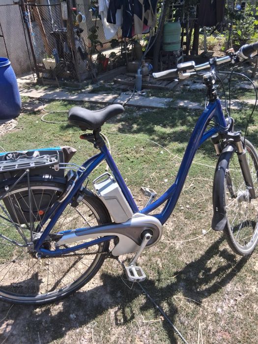 Buna vand bicicleta electrica in stare buna