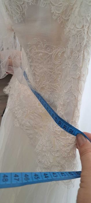 rochie miroasă nouă, detalii in descriere