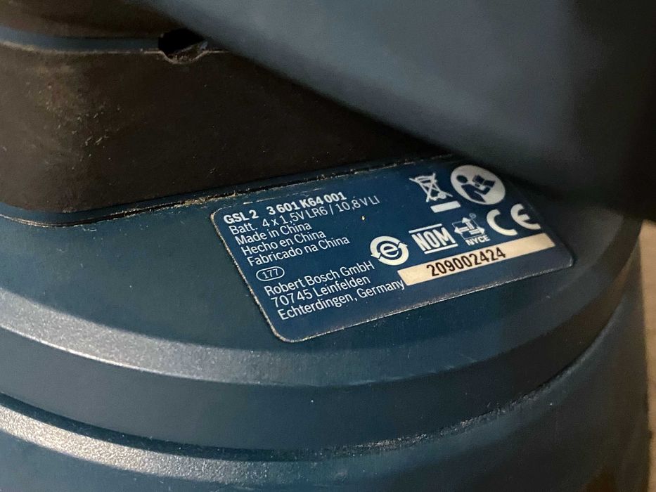 Nivela laser pentru pardoseli BOSCH GSL 2 Professional cu 2 linii