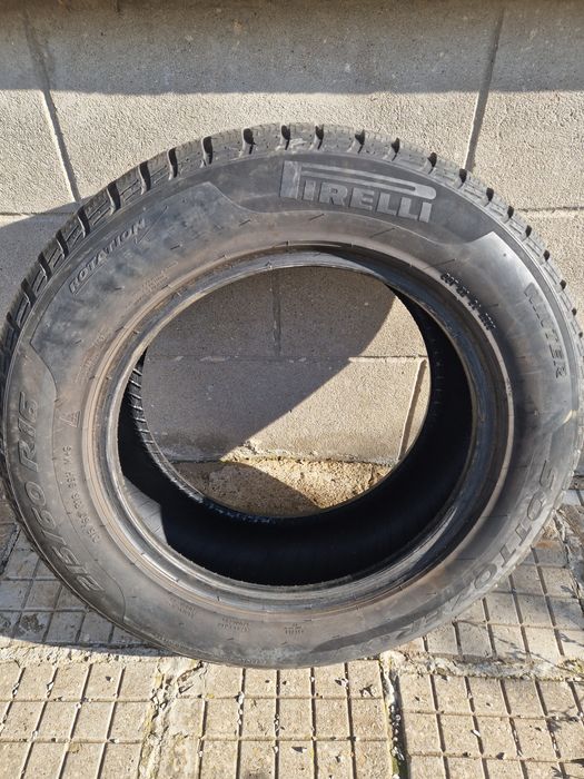 4 брпя  зимни гуми 215/60/16  -2 Pirelli и 2 Debica