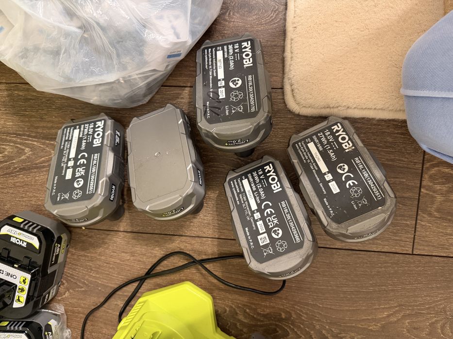 Ryobi acumulatori