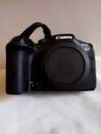 Canon R7 aparat foto
