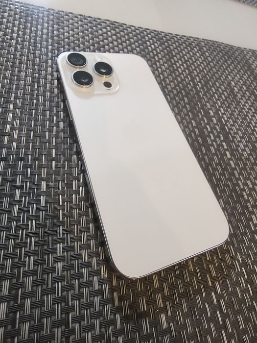 Iphone 16 pro max 256gb 100%